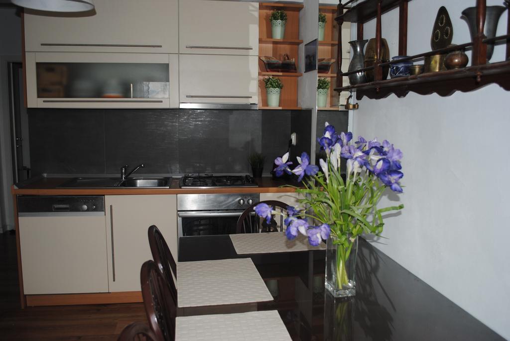 Apartment Optimist Makarska Phòng bức ảnh