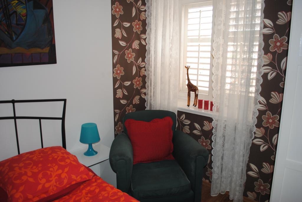 Apartment Optimist Makarska Phòng bức ảnh