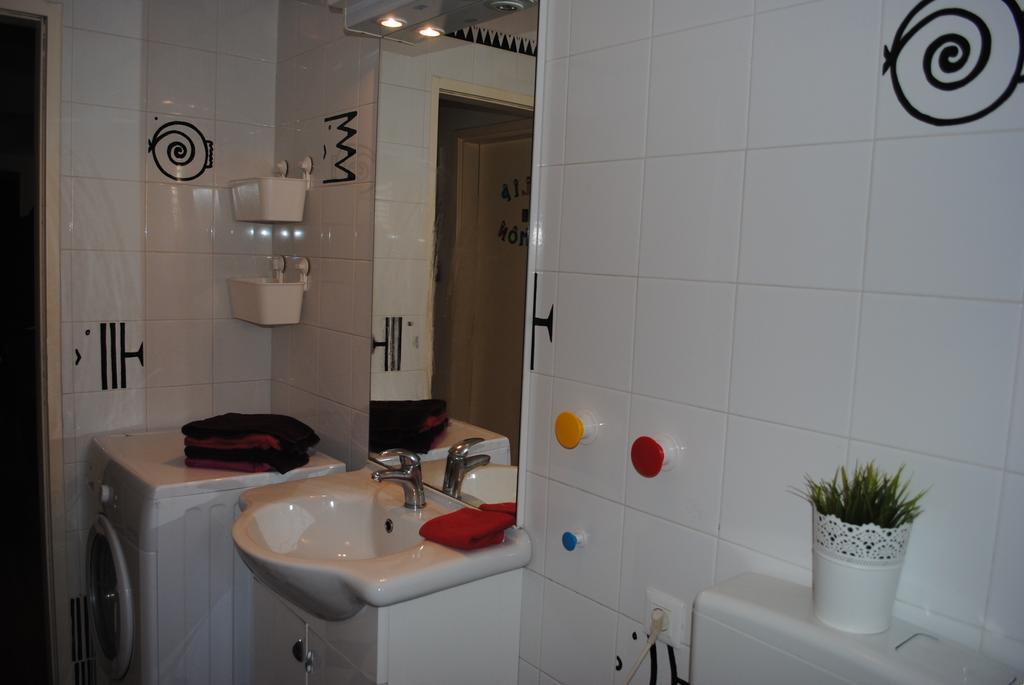 Apartment Optimist Makarska Phòng bức ảnh